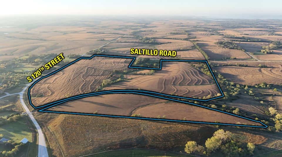 Listing Photo: North Outline